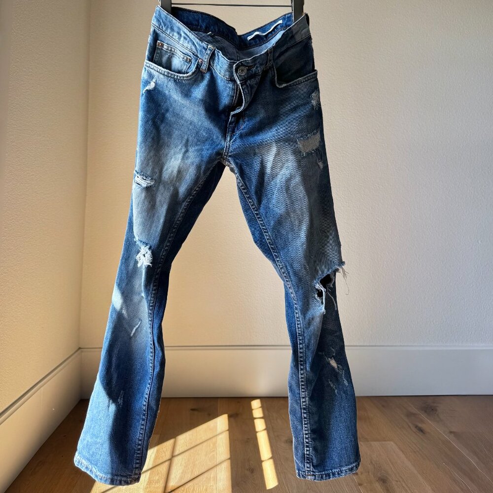 ZARA Premium Denim Destroyed Distressed Jeans  Low Rise  Super Soft  EUC SIZE 8